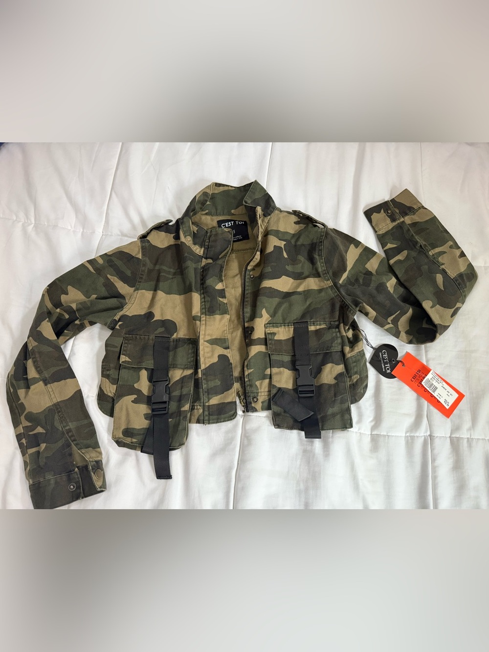 Cropped Camo Utility Jacket